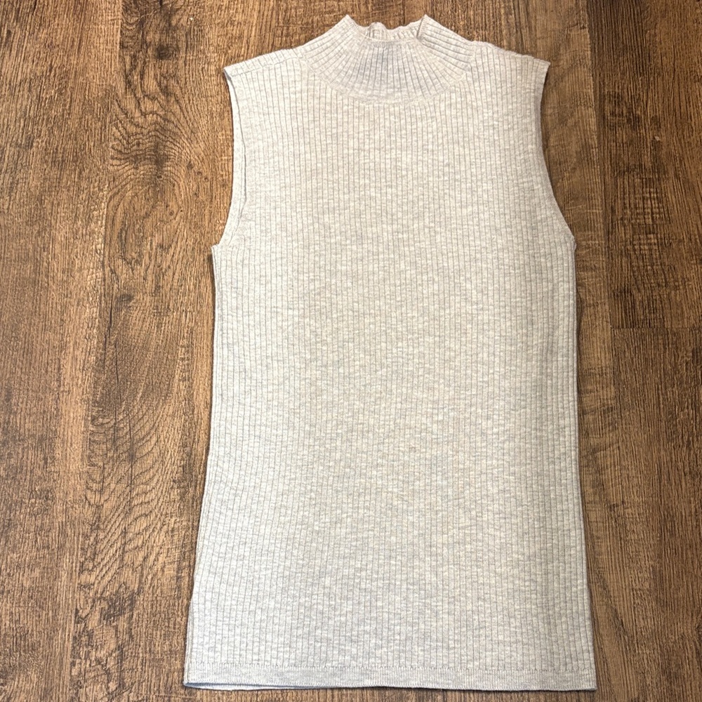LOFT Heather Gray Sleeveless Ribbed Sweater Top Mockneck Vest
